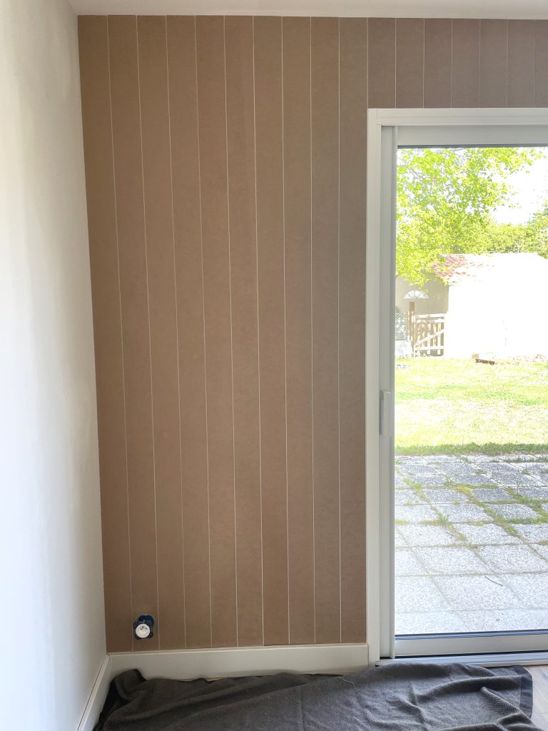 DIY comment réaliser facilement un mur en faux lambris ?