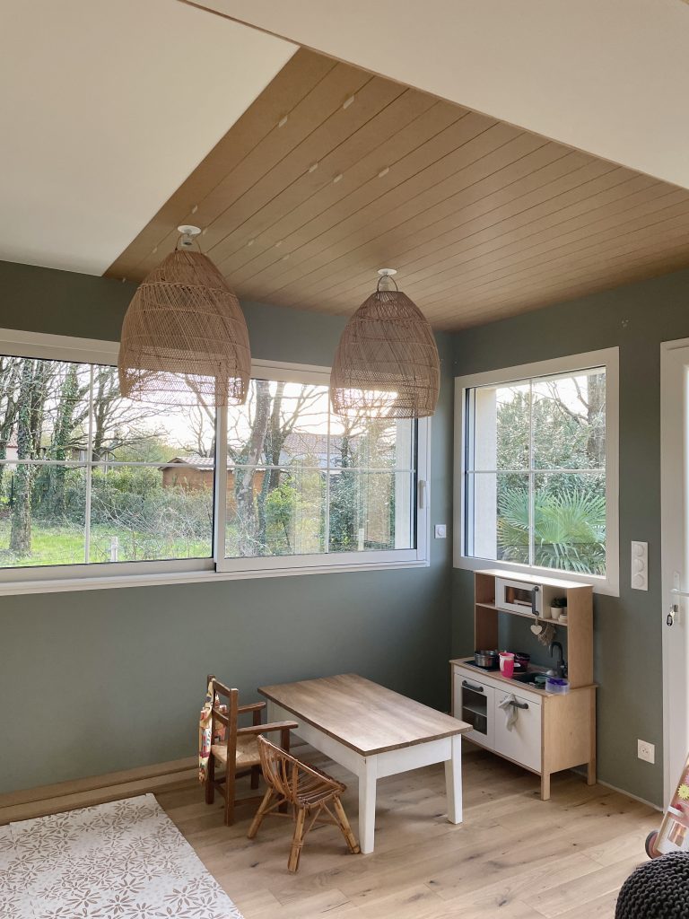 DIY comment réaliser facilement un mur en faux lambris ?